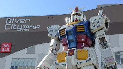 Patung Gundam Robot di Odaiba