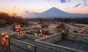 Gotemba Premium Outlets Jepang, Belanja Murah Sambil Menikmati Gunung Fuji